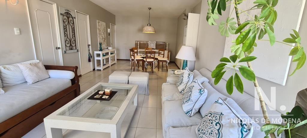 Apartamento en Peninsula, 2 dormitorios