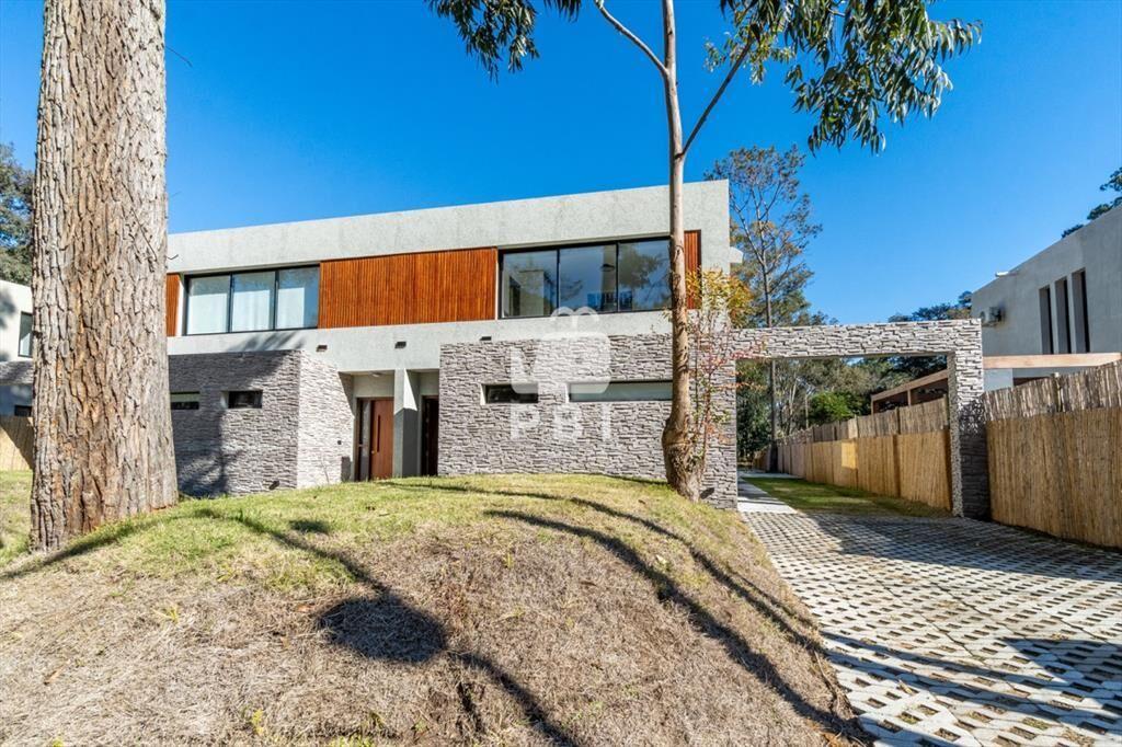 Casa en alquiler anual e invernal en Solanas Country, Punta