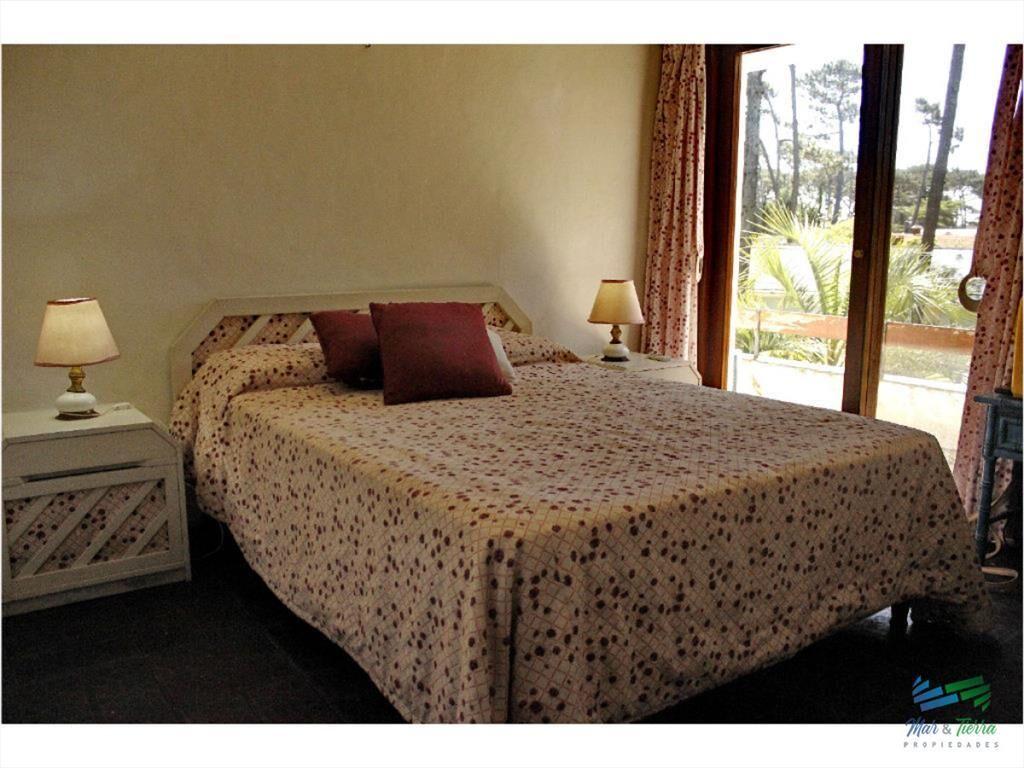 Vendo casa 5 dormitorios con piscina, primeras paradas play