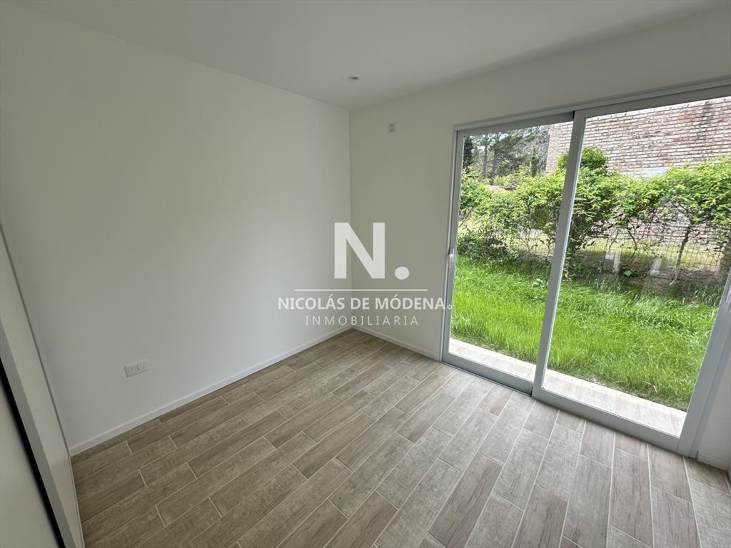 Vende casa de 3 dormitorios a estrenar, Punta del