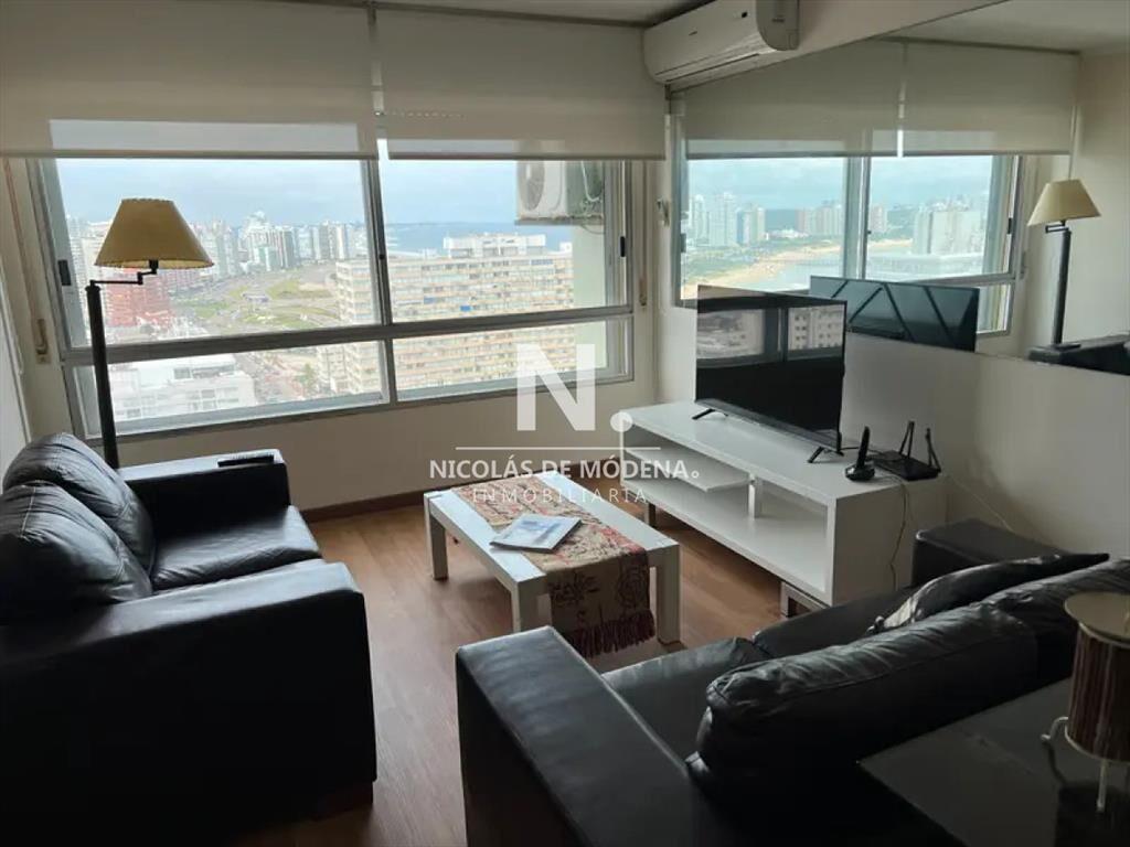Elegante apartamento a la venta de 3 dormitorios