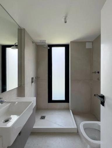 Apartamento De 2 Dormitorios En Alquiler - Costanera Villag