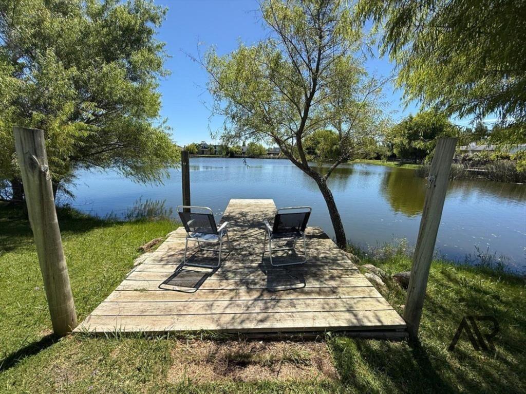 Casa en venta c/ cochera en Viñedos de la Tahona