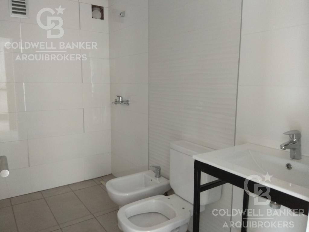 Apartamento de 2 dormitorios en venta en Cordón con renta