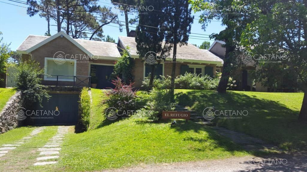 Excelente casa en alquiler en zona residencial!!!