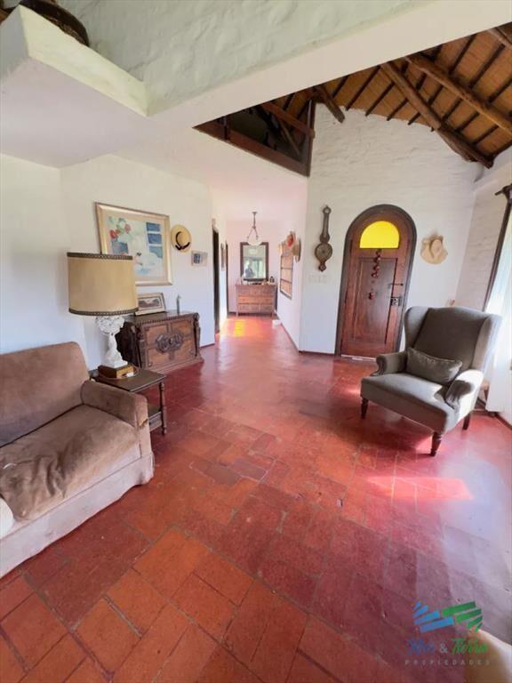 En venta cabaña con gran terreno, piscina y de
