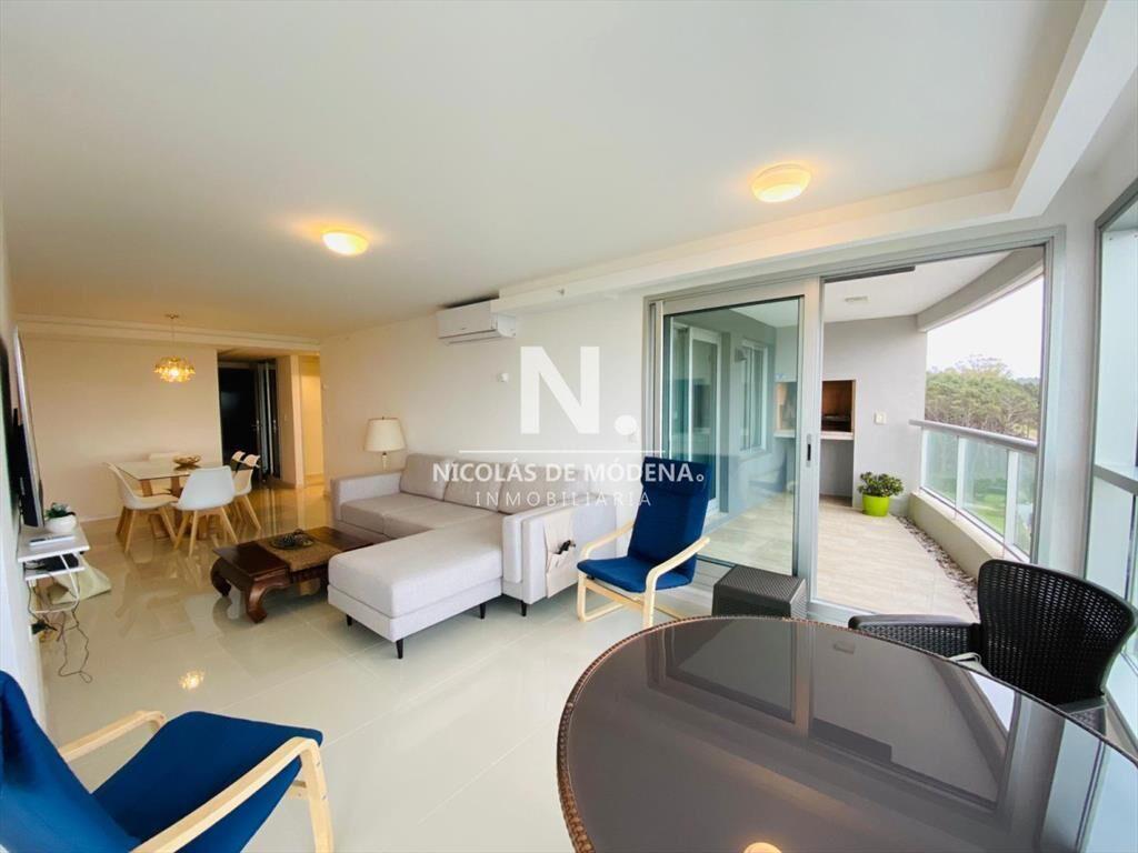apartamento en playa brava