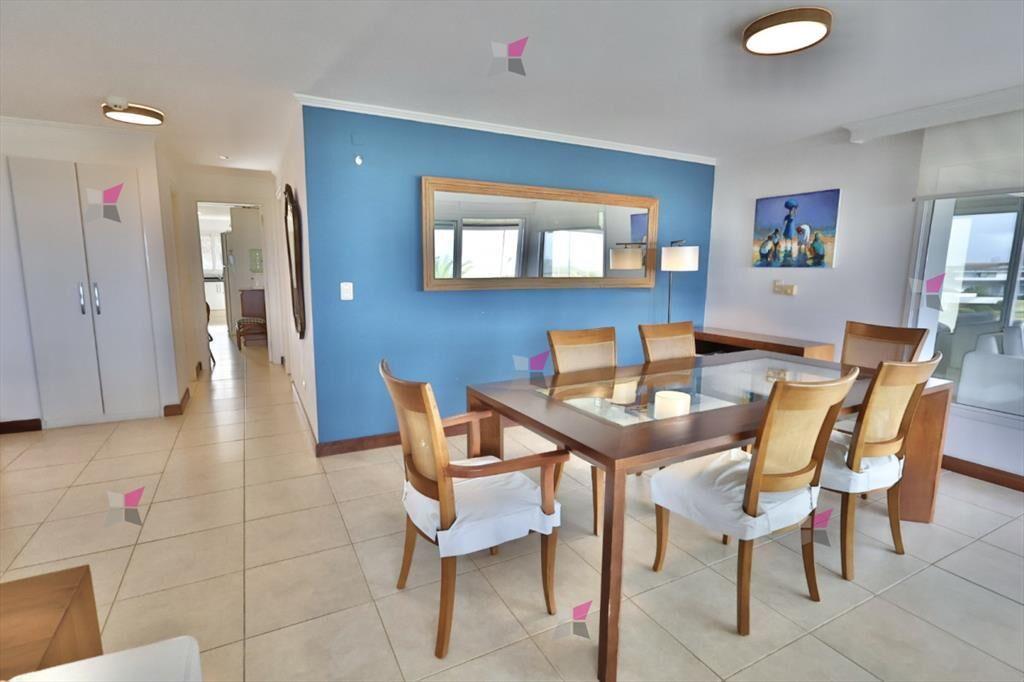 APARTAMENTO EN VENTA 4 DORMITORIOS - PLAYA BRAVA