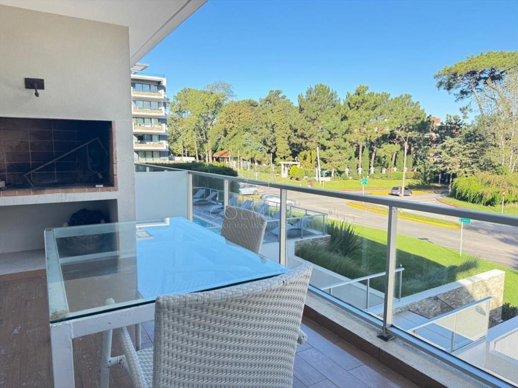 Apartamento a 400 metros de la playa mansa parada