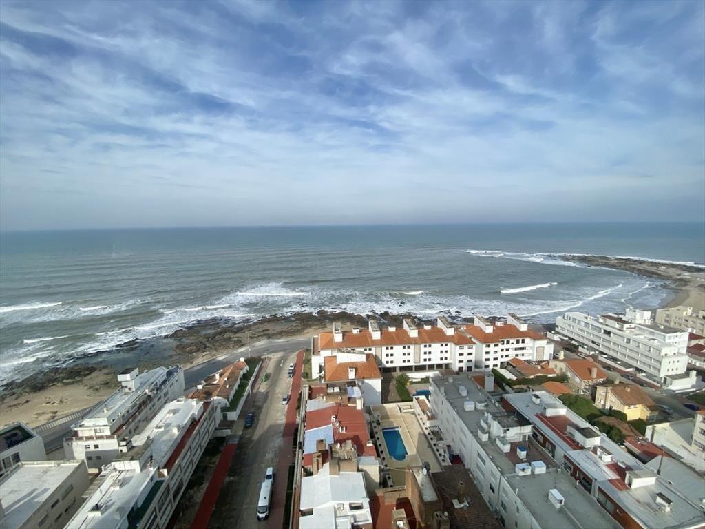 APARTAMENTO EN VENTA 3 DORMITORIOS - TORRE DEL