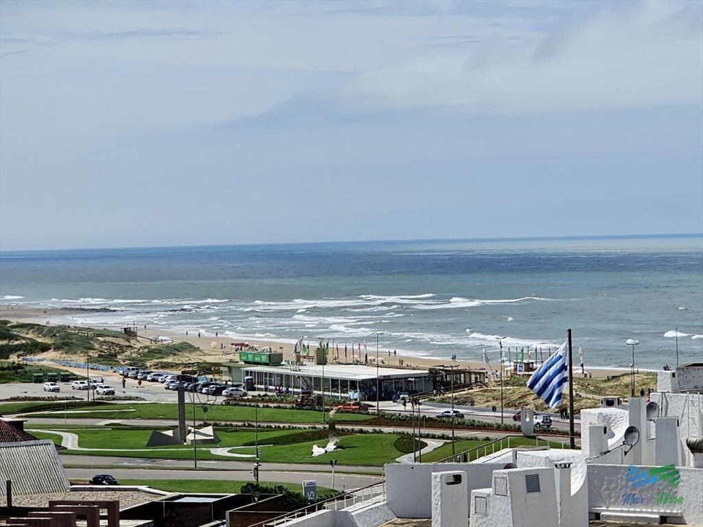 Venta apartamento 1 dormitorio en península de a