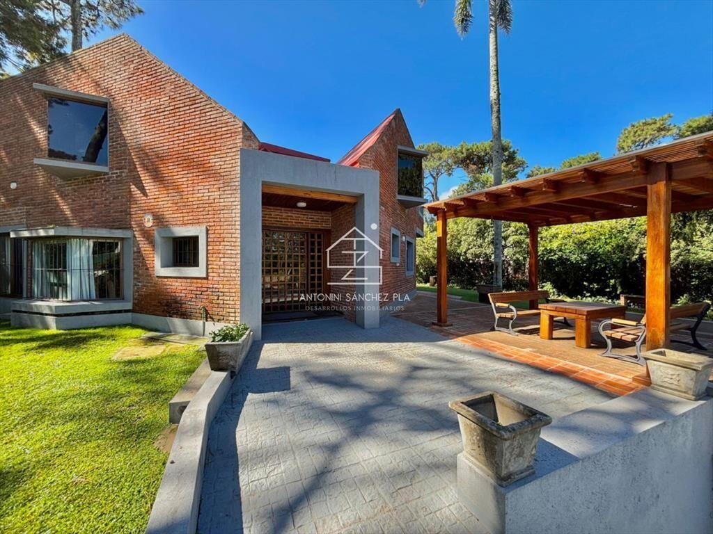 Espectacular casa en venta en playa mansa
