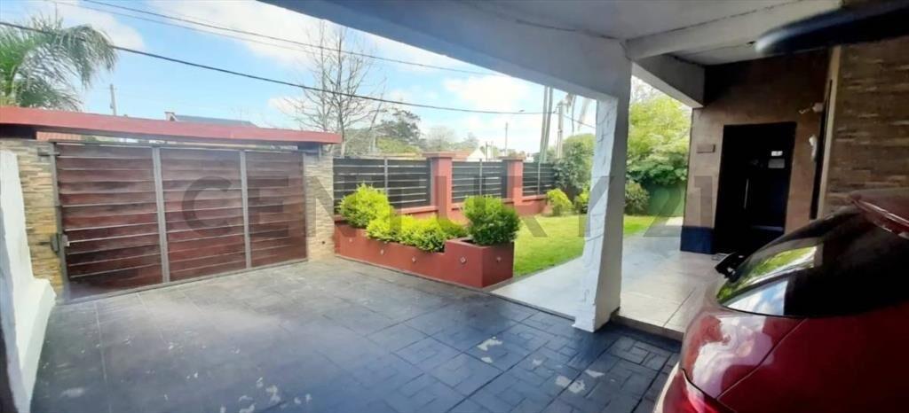 VENTA 2 CASAS-a metros del mar-Cochera-Barbacoa,Parriller...