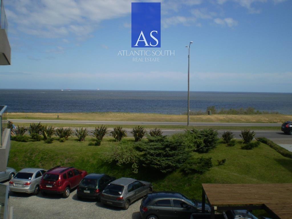 Apartamento moderno 3 dormitorios frente al mar
