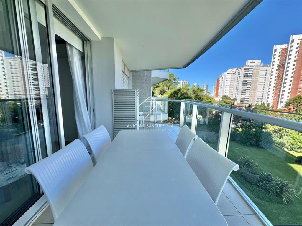 Apartamento en Venta y Alquiler, Mansa, Punta del