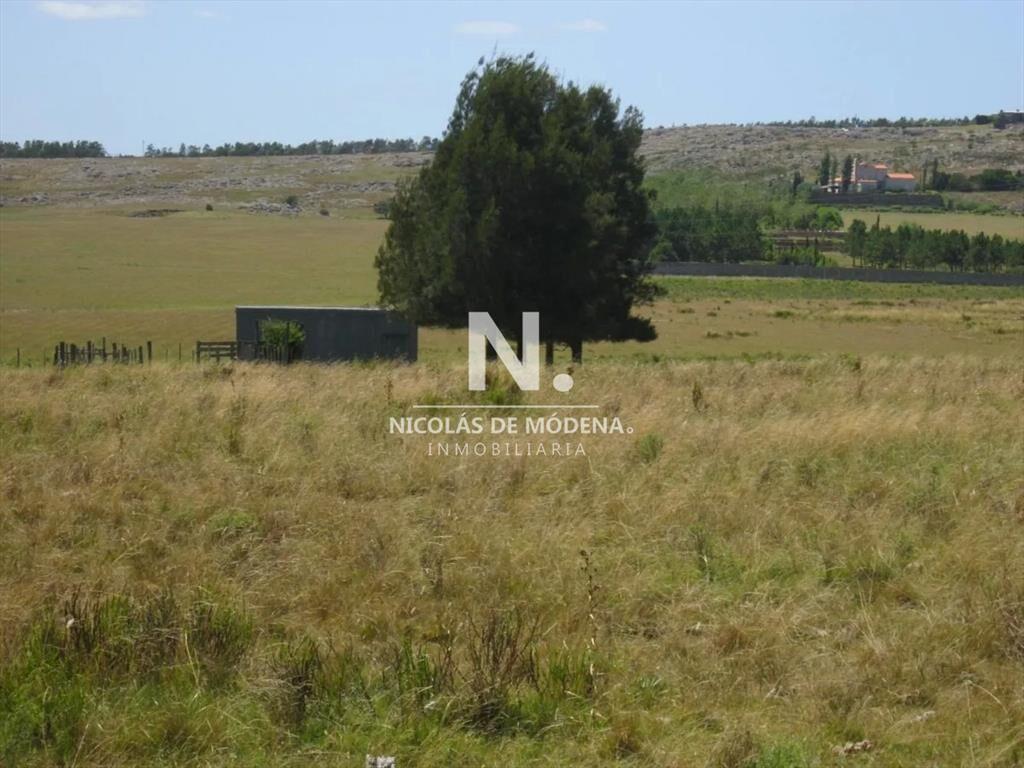 Lote en venta en Cerro Eguzquiza, Ideal para e
