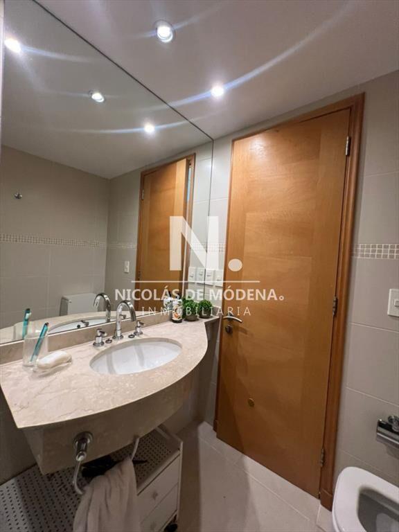 Departamento de 2 dormitorios en venta en torre