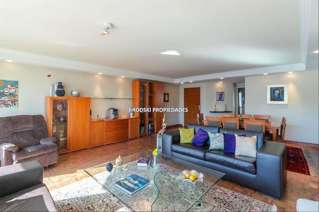VENTA APARTAMENTO EN PUNTA CARRETAS A PASOS DEL MAR - 3 DOR