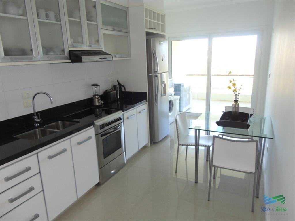 Venta de apartamento dúplex en complejo sobre de