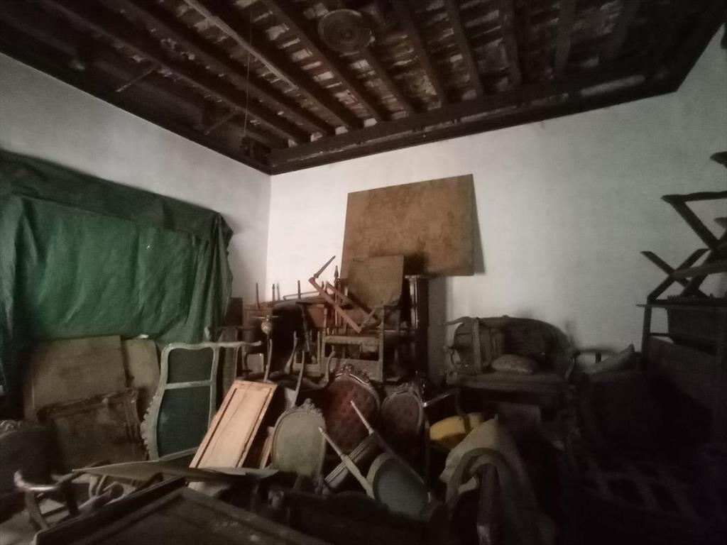 Local -Ideal Inversor,  a reciclar con potencial en Bartolo