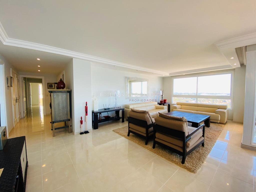 Apartamento en venta de 3 dormitorios en Le Punta