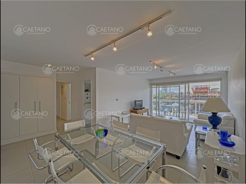 Venta. apto. Torre con servicios