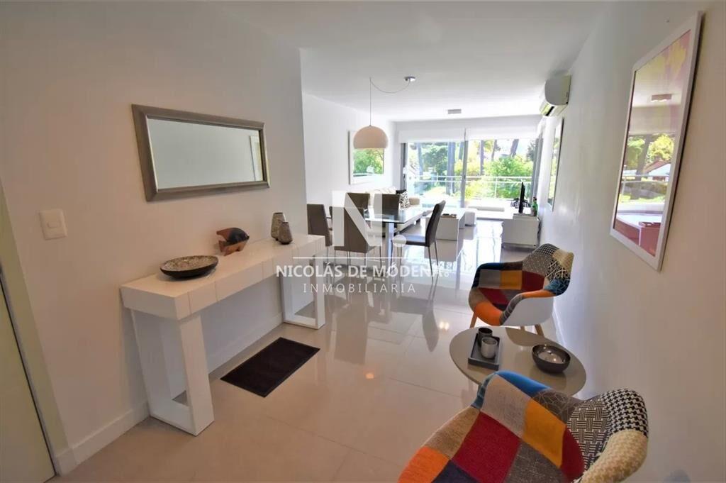 Departamento de 3 dormitorios en venta en  del