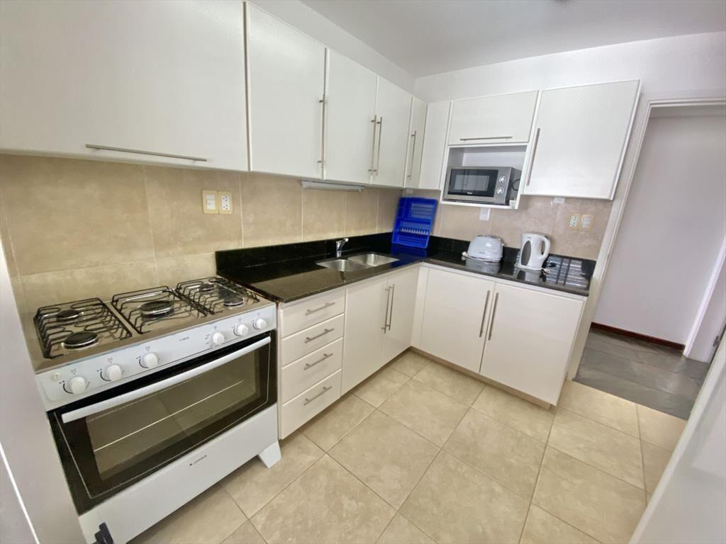 APARTAMENTO EN VENTA DE 3 DORMITORIOS 3 BAÑOS 2