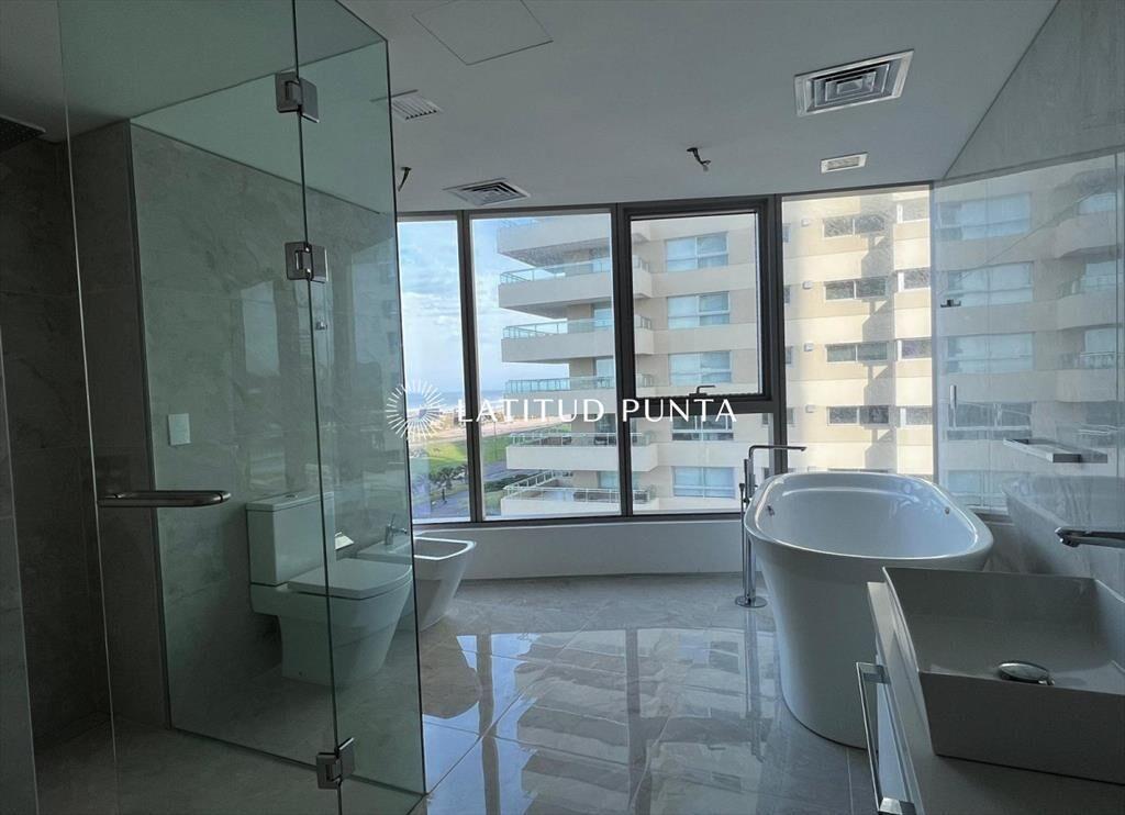 Apartamento en Punta del Este, Brava
