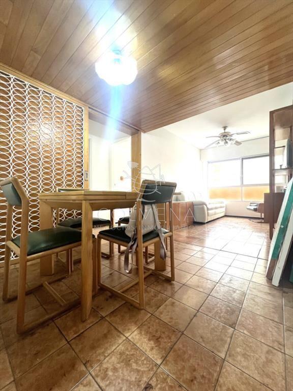 Oportunidad de negocio! Apartamento de 2 y 2 con