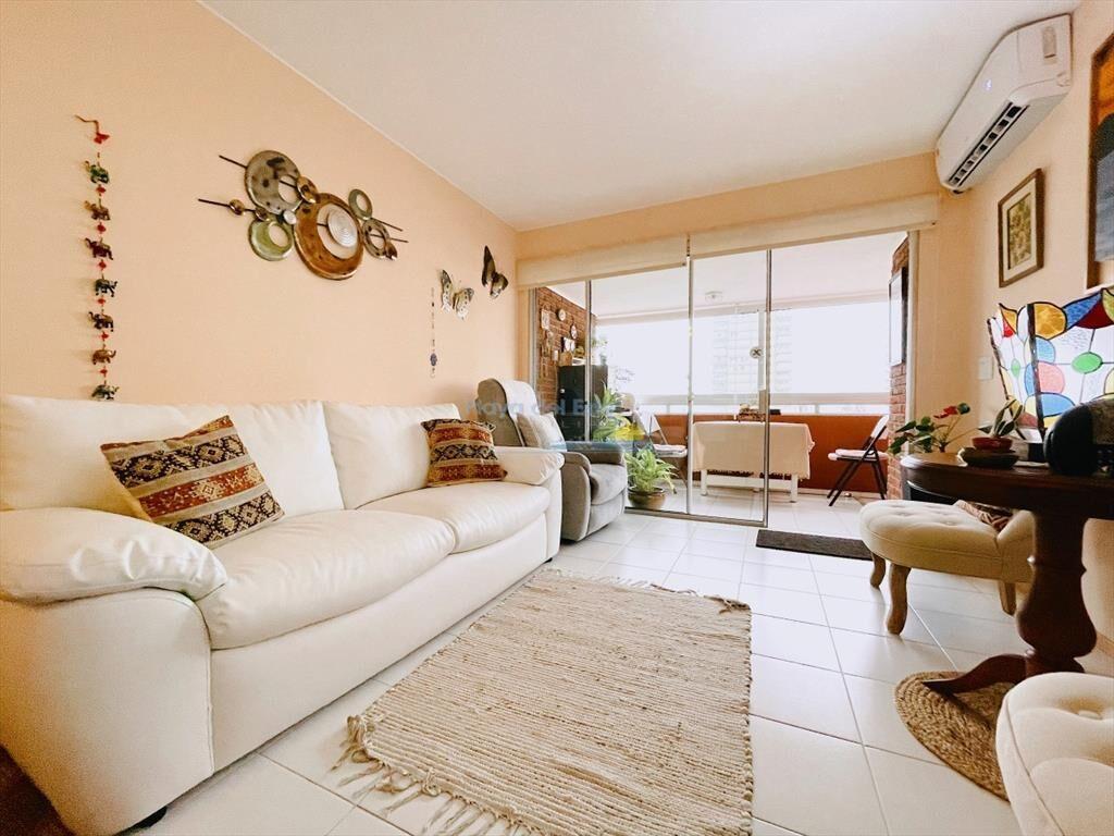 Excelente Apartamento de 2 Dormitorios Frente a