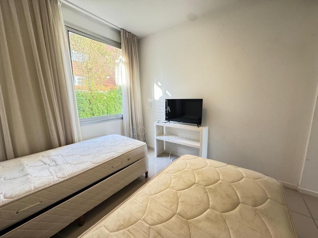 Apartamento a 400 metros de la playa mansa parada