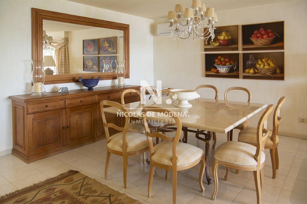Departamento de 4 dormitorios en venta, con vista