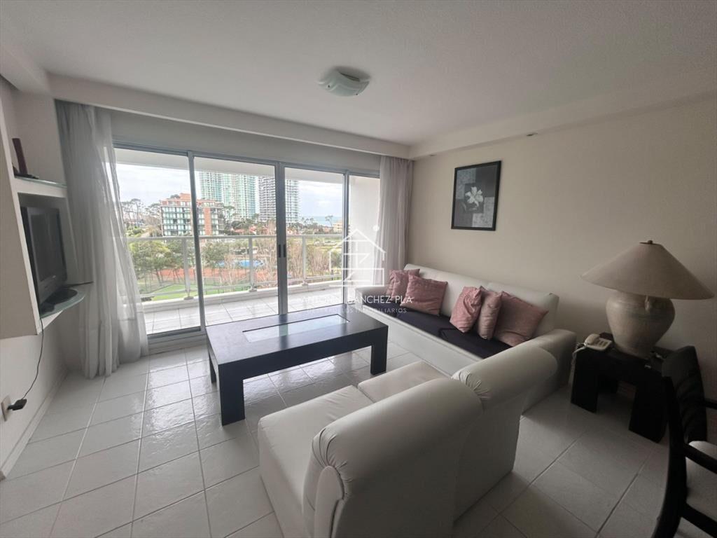 APARTAMENTO DE 3 DORMITORIOS EN VENTA CON VISTA