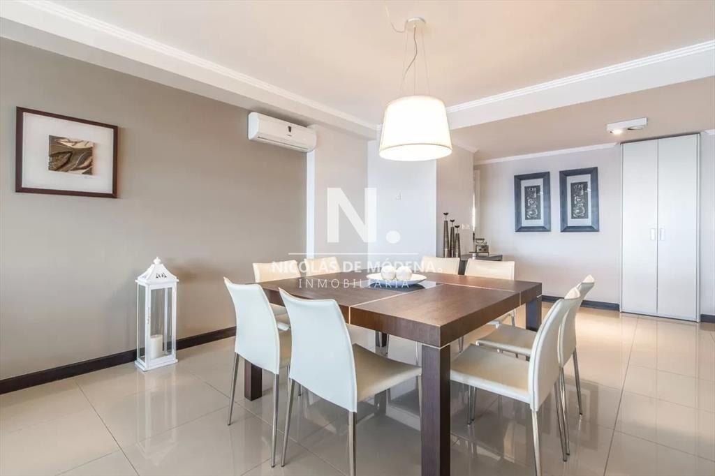 Se vende departamento de 3 dormitorios en la Brava- Punta d