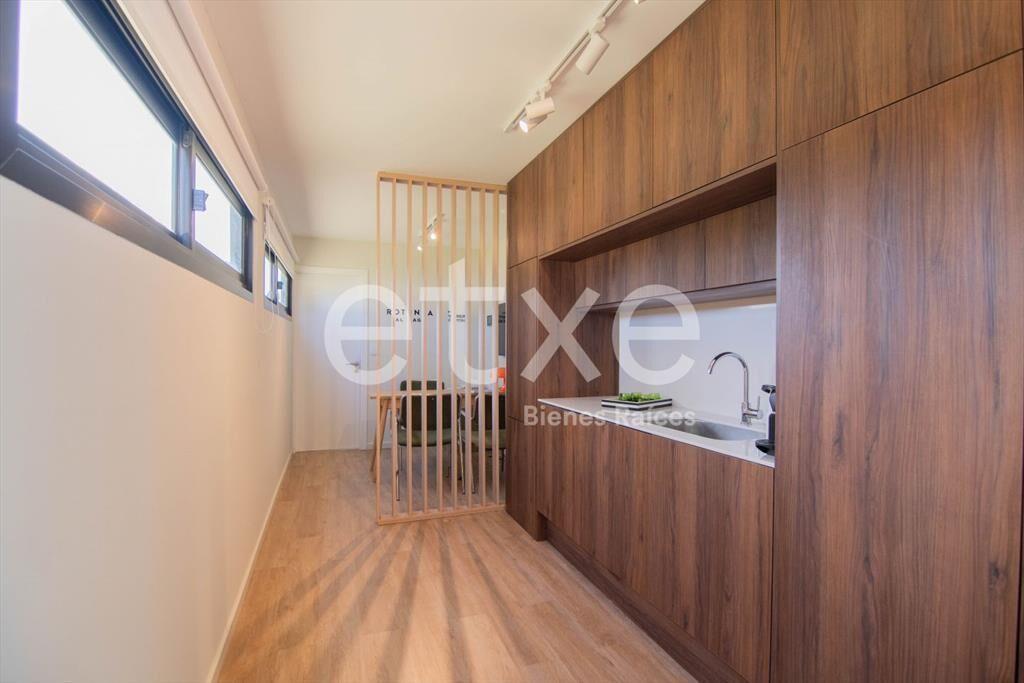 Venta de Apartamento 2 Dormitorios en Rotunda al Lago...