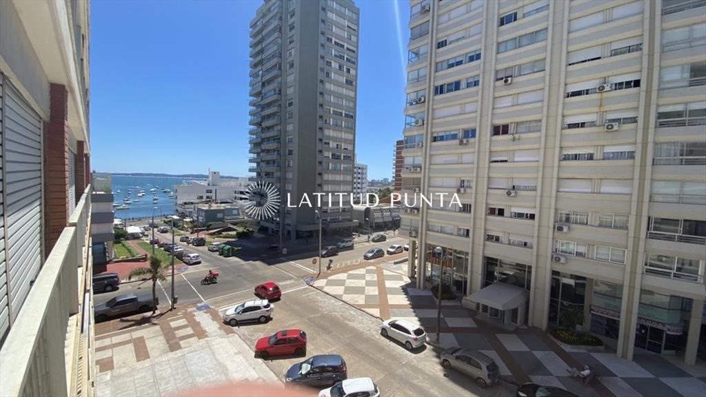 Apartamento en Península, 1 dormitorio y garage