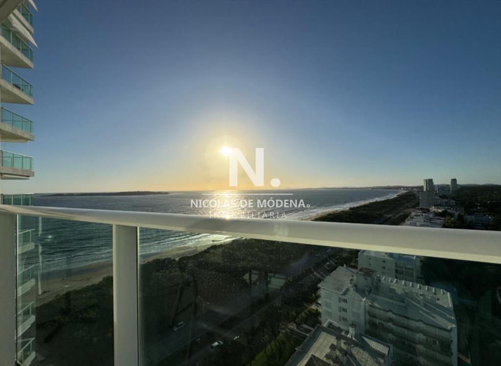 En venta impecable apartamento de 2 dormitorios