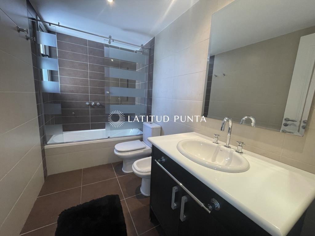 Apartamento en Imperiale, 3 suites más