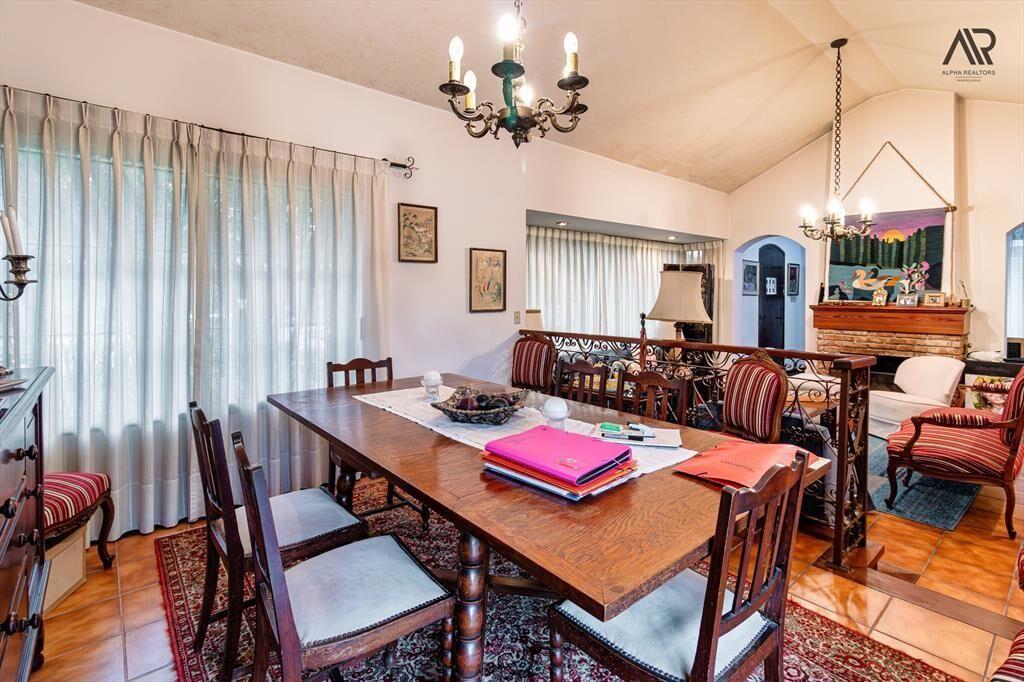 Casa en venta c/ cochera en Punta Gorda