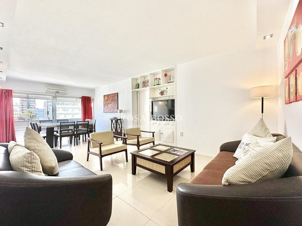 Apartamento, Venta, 2 dormitorios, Punta del