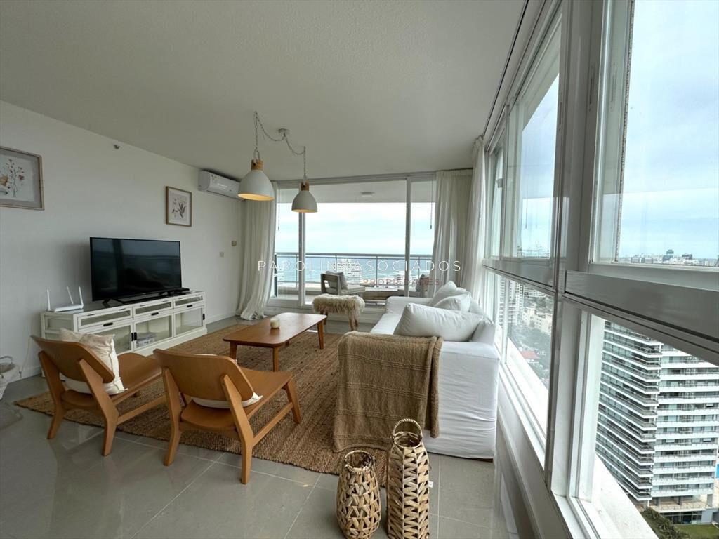 Apartamento en venta de 2 Dormitorios en Torre