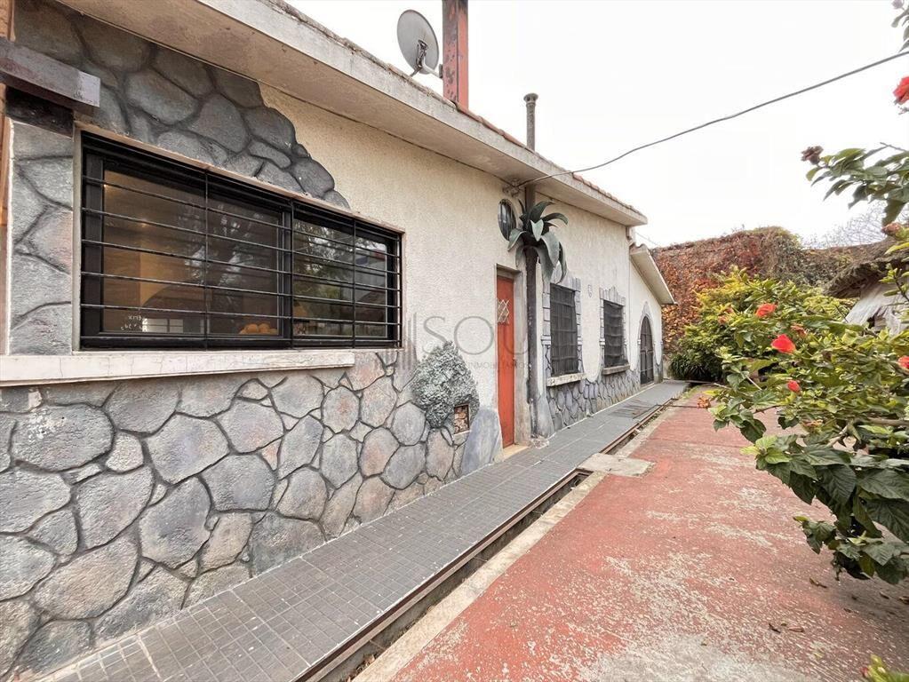 Venta casa 4 dormitorios 2 baños Punta de Rieles