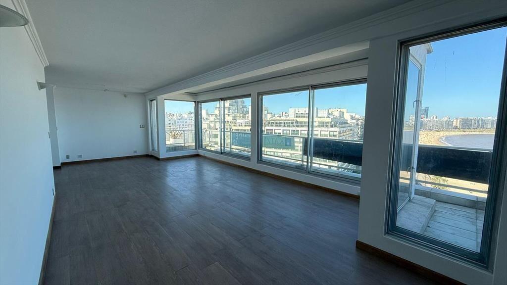 Rambla y Av Brasil, pent house, 173 m2 , gge x 2 , gran ter