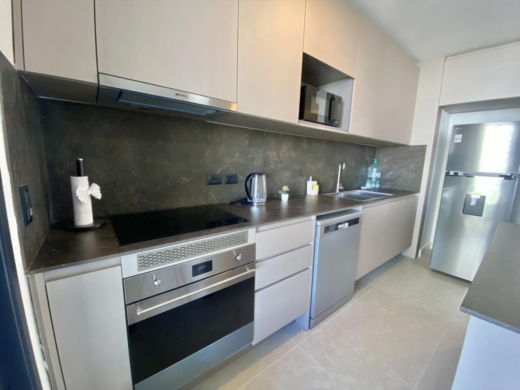 VENTA DE APARTAMENTO DE 2 DORMITORIOS -EDIFICIO WAVE BRAVA