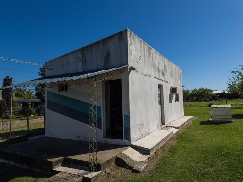 Propiedad en 2 padrones con amplio terreno
