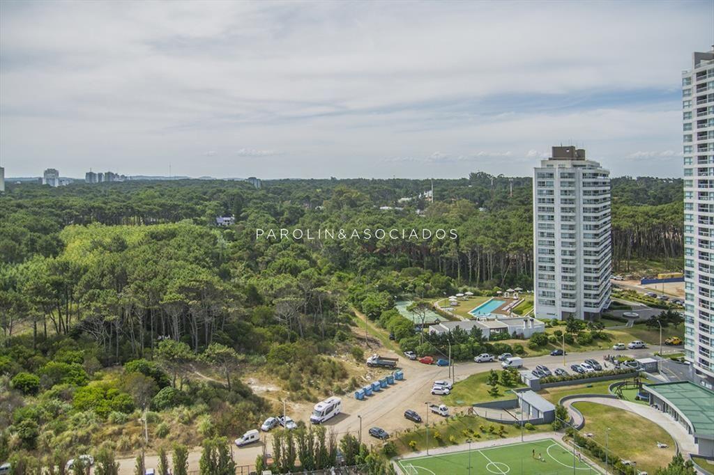 Apartamento en venta de 3 dormitorios en Tiburón, Playa Br