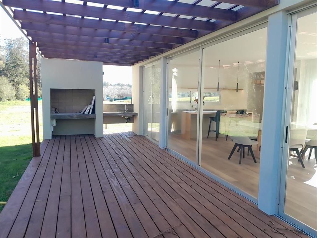 Casa venta 3 dormitorios en Punta Ballena