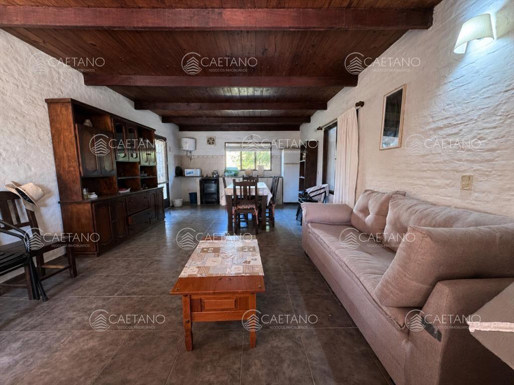 VENTA CASA DE 2 DORMITORIOS EN LA JUANITA