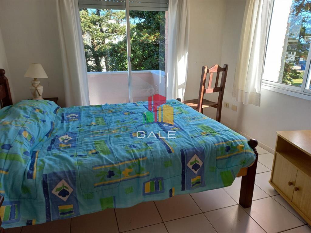 Venta de apartamento de 3 dormitorios en Punta